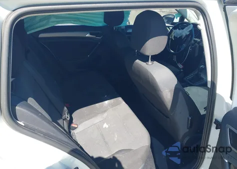 2016 Volkswagen Golf Sportwagen Tsi S 4-Door z USA, uszkodzony, nr VIN 3VWC17AU3GM516099